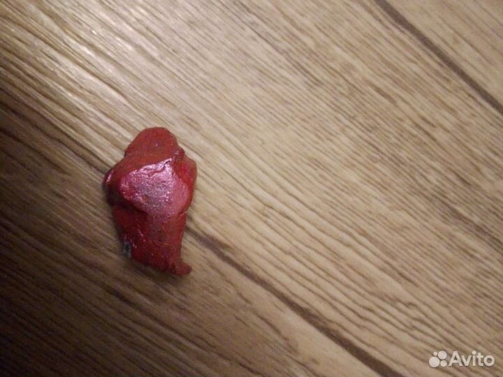 Брелок и фигурка