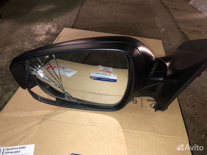Зеркало левое hyundai Solaris 2013