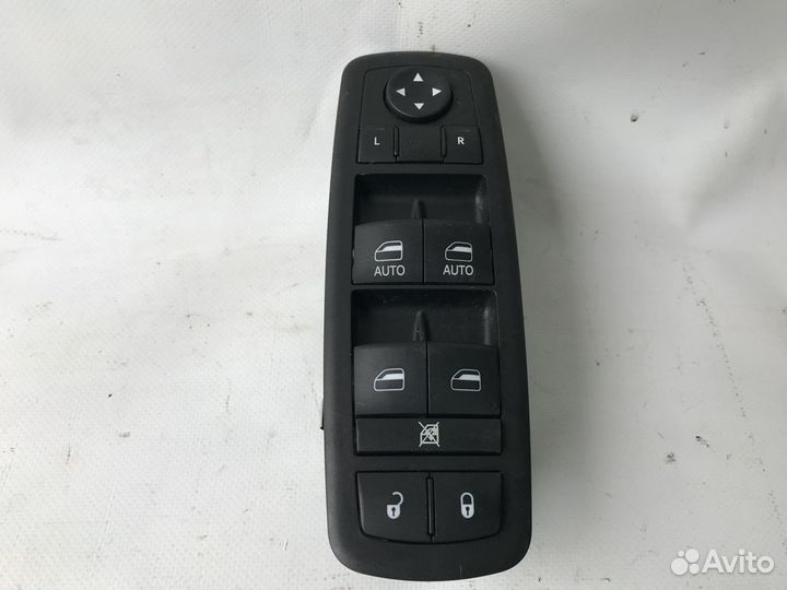 Блок кнопок левой двери Jeep Grand Cherokee WK2