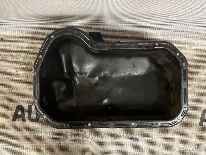 Масляный поддон Volkswagen Golf 2 049103601