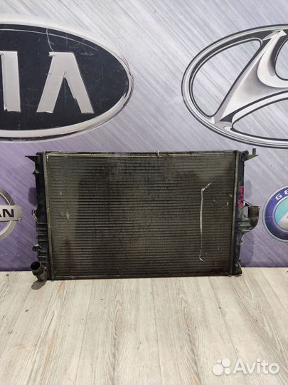 Радиатор охлаждения двигателя основной LADA largus