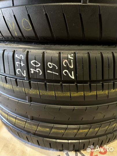 Bridgestone Potenza Sport 245/35 R19 и 275/30 R19 93Y