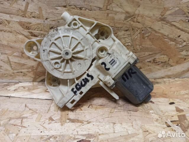 Моторчик переднего правого подъемника Focus 2