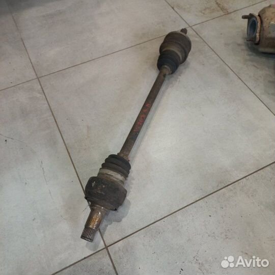 Привод задний левый Mercedes-Benz C-Class W203