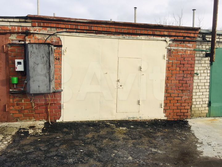 Гараж, > 30 м²