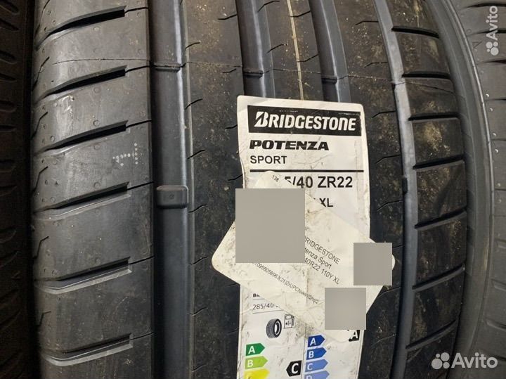 Bridgestone Potenza Sport 255/45 R22 и 285/40 R22