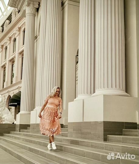 Нежное персиковое фирменное платье 44 46