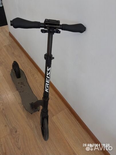 Продам отличный и качественный самокат