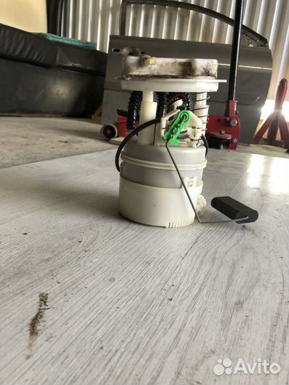 Топливный насос Рено Логан