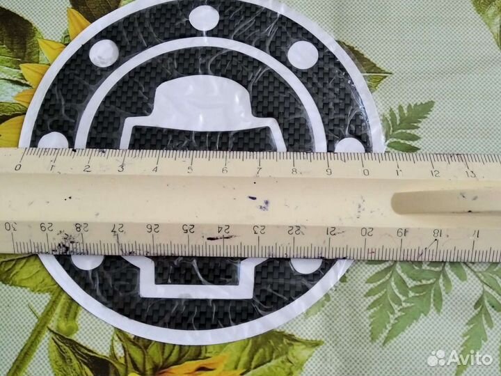 Продаю наклейку на крышку бака