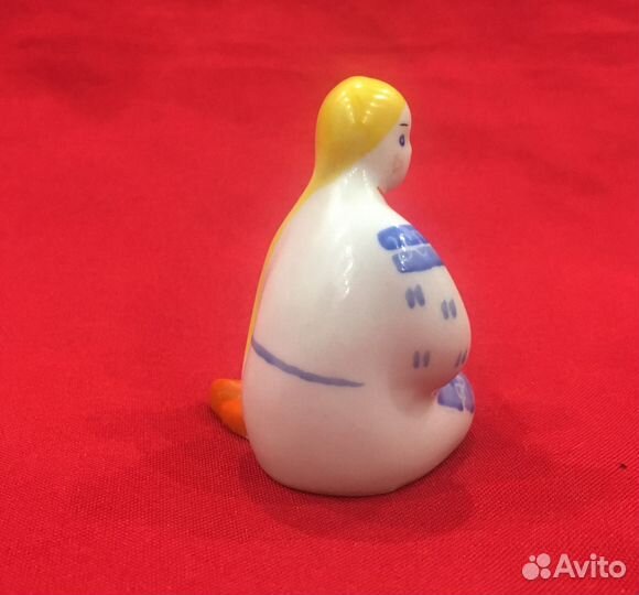 Статуэтка фарфоровая. Аленушка. СССР