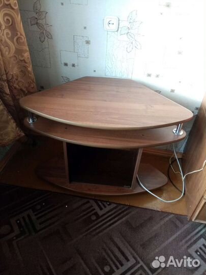 Тумба под телевизор