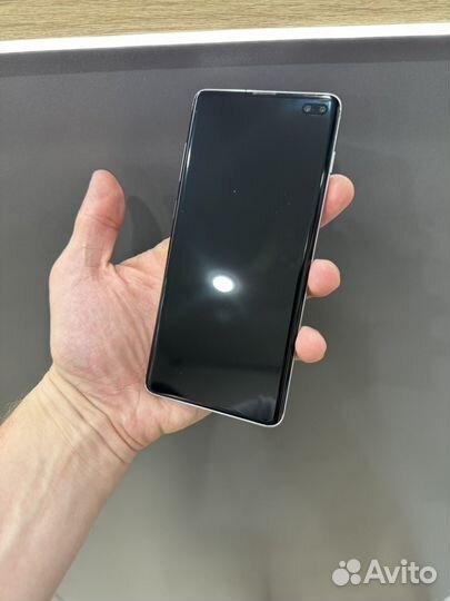 Samsung Galaxy S10+, 8/128 ГБ