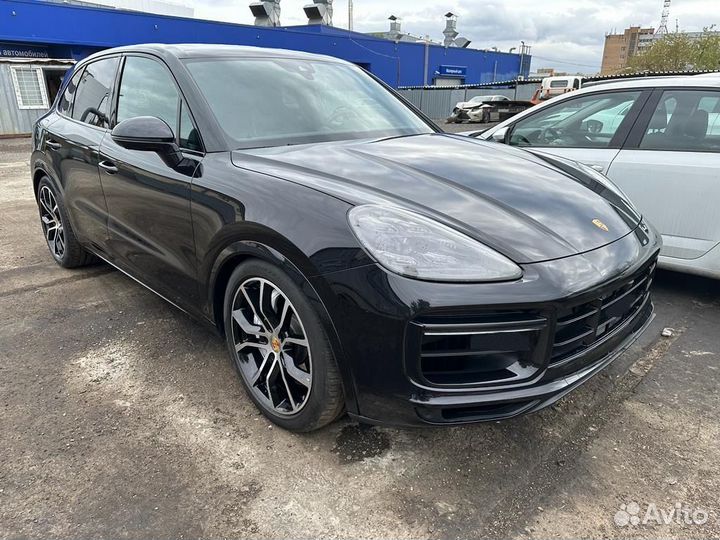 Porsche Cayenne Turbo 4.0 AT, 2019, битый, 35 800 км