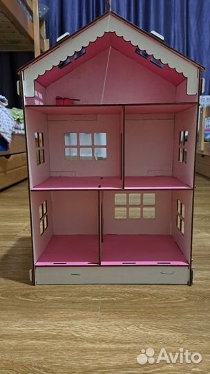 Домик кукольный