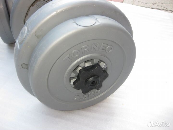 Продам гантели 2х8,16,17,19 кг