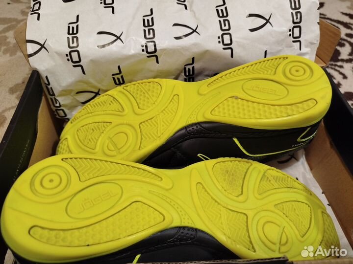 Бутсы для футзала jogel