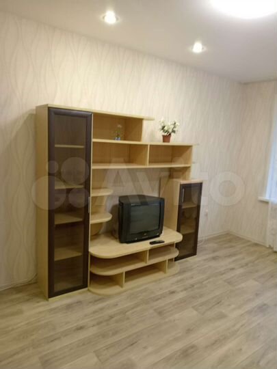 2-к. квартира, 43 м², 2/5 эт.