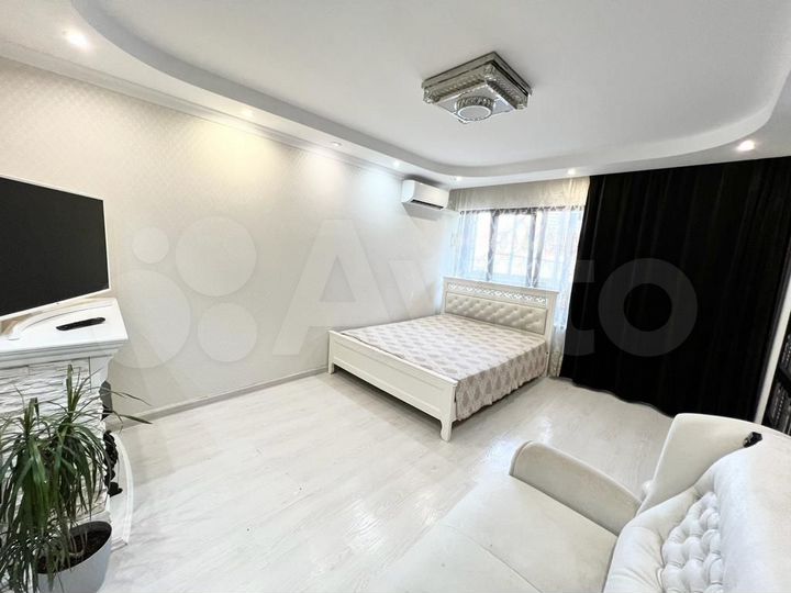 Комната 30 м², 1/4 эт.