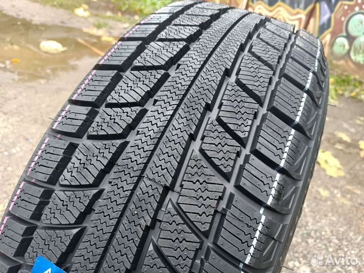 Triangle TR777 215/60 R16 98H