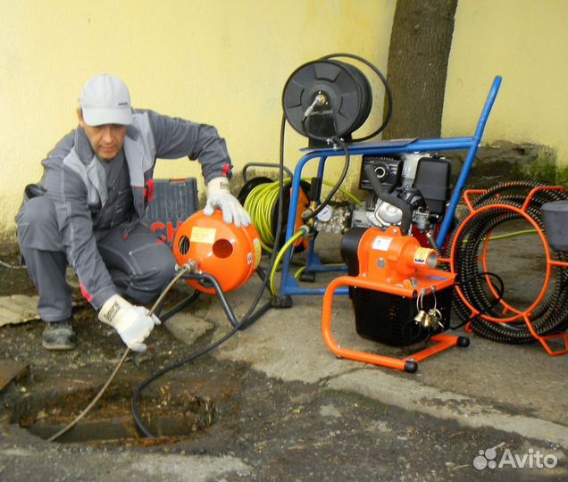 Прочистка канализационной трубы. Видеодиагностика