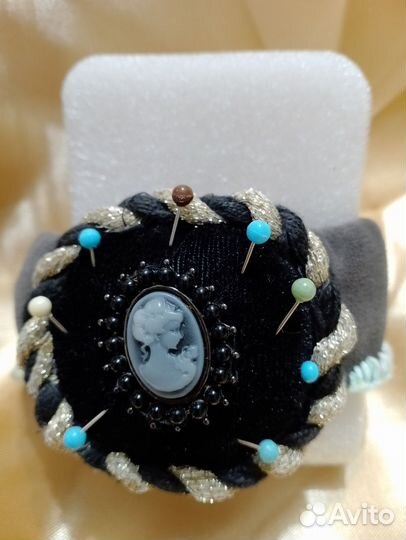 Игольница - браслет