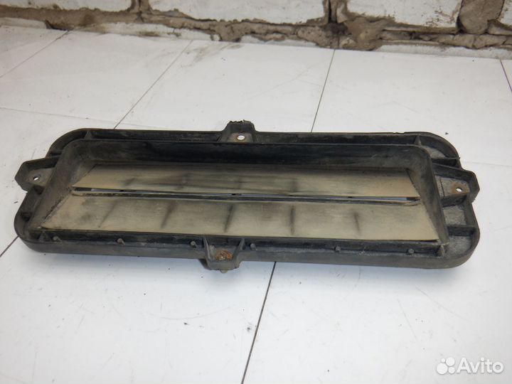 Решетка вентиляционная Mazda MPV