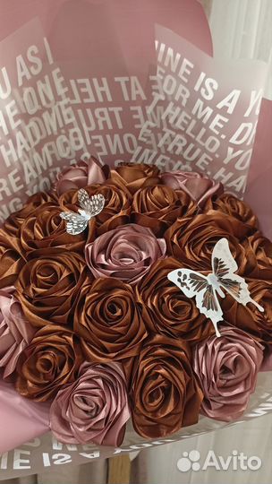 Букет роз из атласных лент