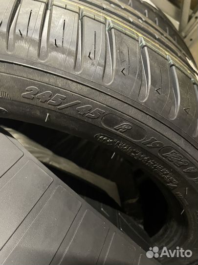 Michelin Pilot Sport 3 245/45 R19