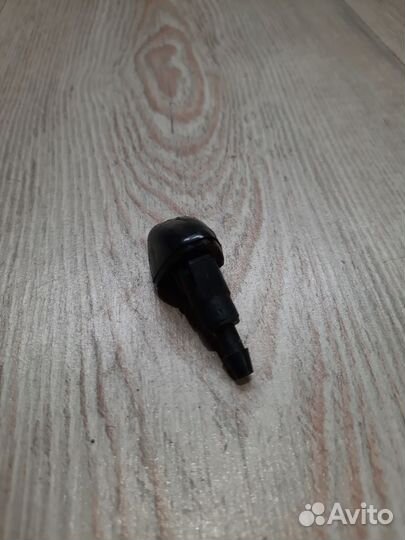 Форсунка омывателя Nissan X-trail T32