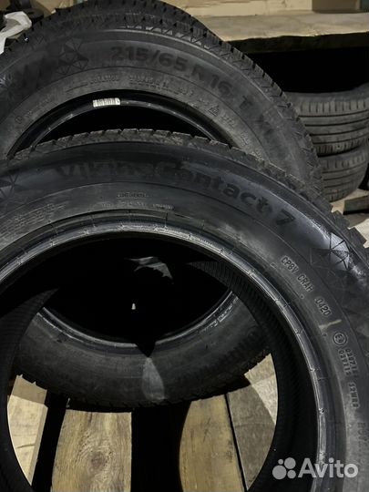 Continental ContiVikingContact 7 215/65 R16 102T