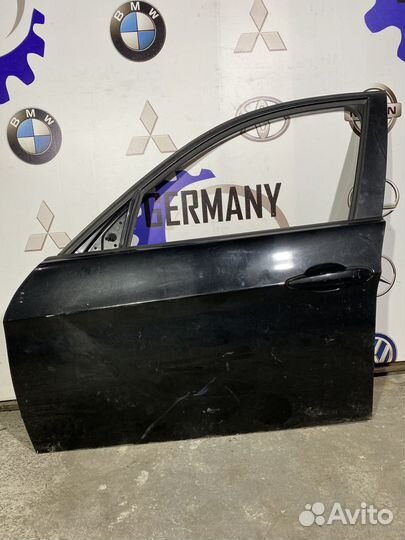Передняя левая дверь BMW E90 черная