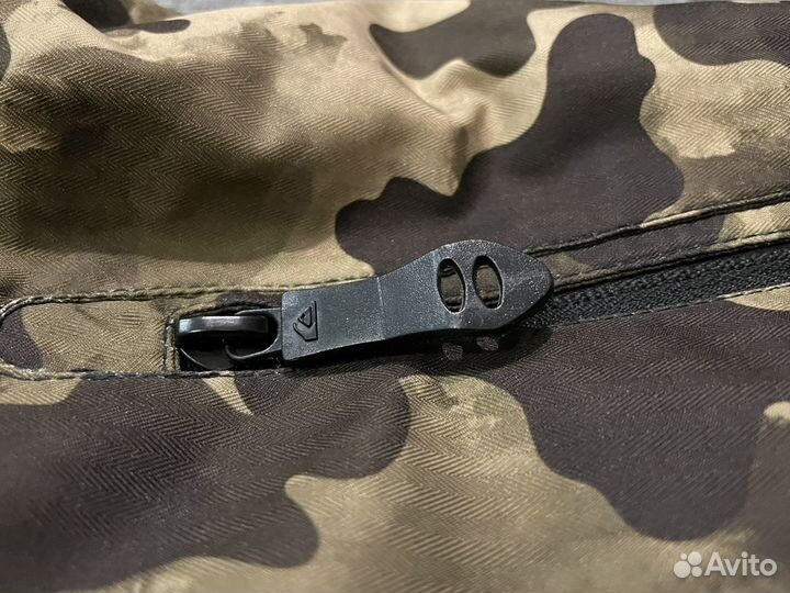 Куртка мужская quiksilver