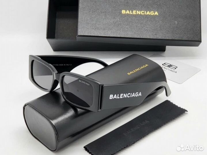 Солнцезащитные очки balenciaga