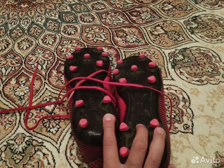 Футбольный буцы размер 39