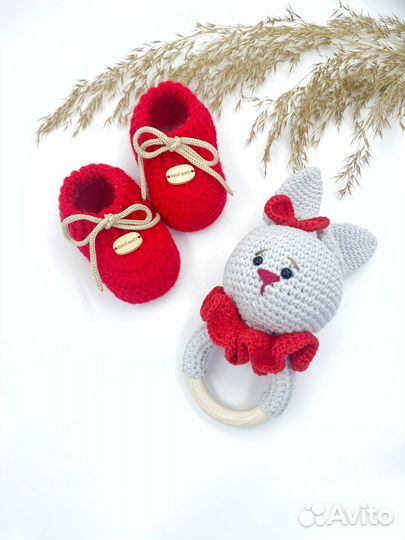 Беби бокс на подарок пинетки