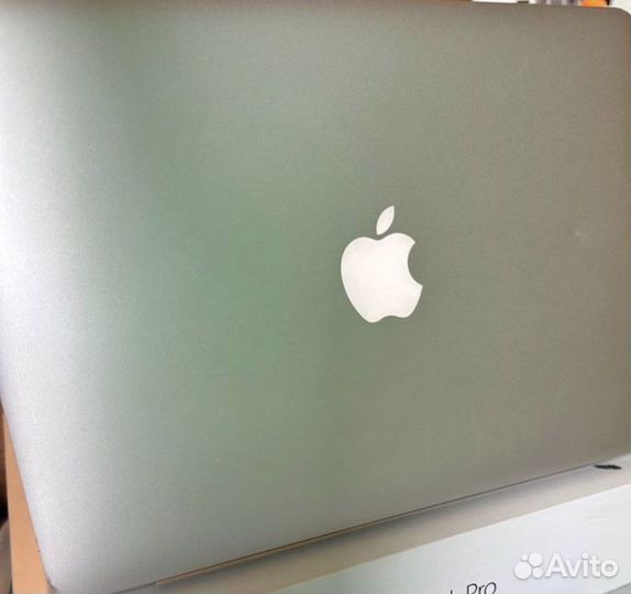 Macbook pro 13 retina 500GB mid 2014