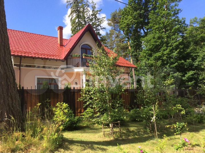 Дом 236,2 м² на участке 6,3 сот.