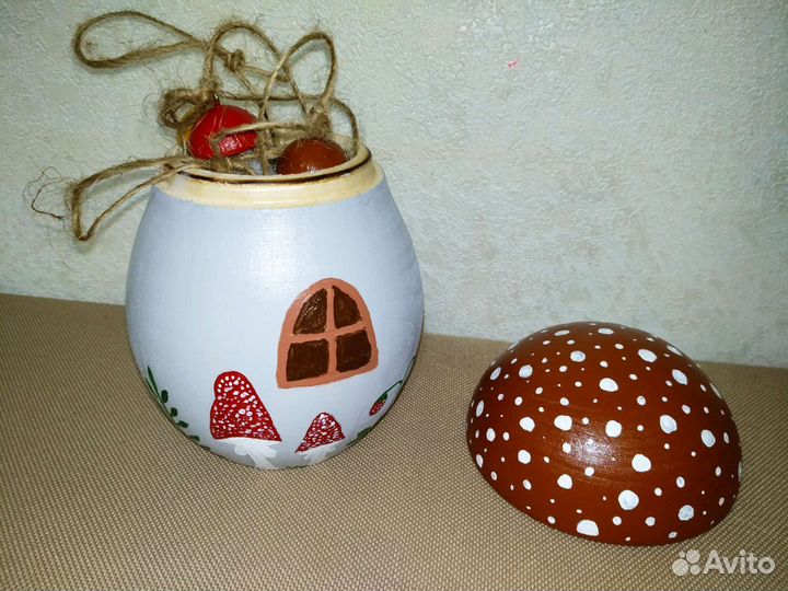 Гриб-шкатулка и гирлянда