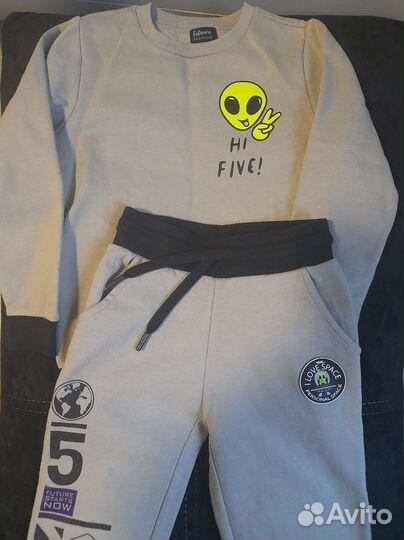 Костюм на мальчика 104-110