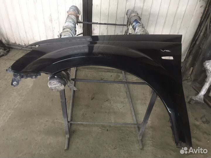 Крыло mitsubishi outlander xl