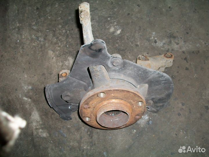 Кулак поворотный правый Fiat Panda