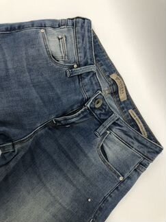 Джинсы Guess
