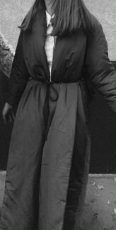 Пальто-одеяло Cyrille Gassiline цвета хаки, размер