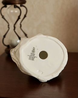 Royal Doulton статуэтка Simone, Англия, 1970 год
