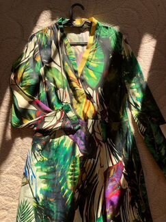 Яркое длинное платье