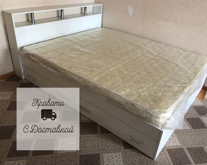Кровать с матрасом