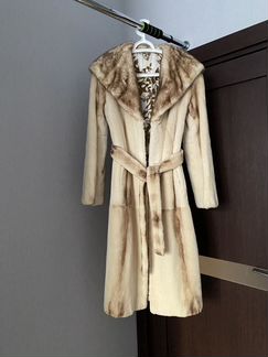 Шуба норковая, светлая, длинная