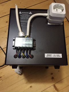 Стабилизатор напряжения однофазный Uniel RS-1/3000