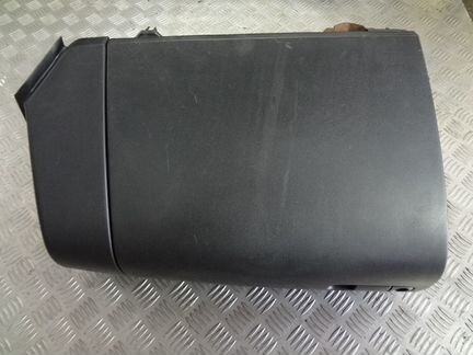 Бардачок Mazda 3 (BK) 2003-2009 вещевой ящик